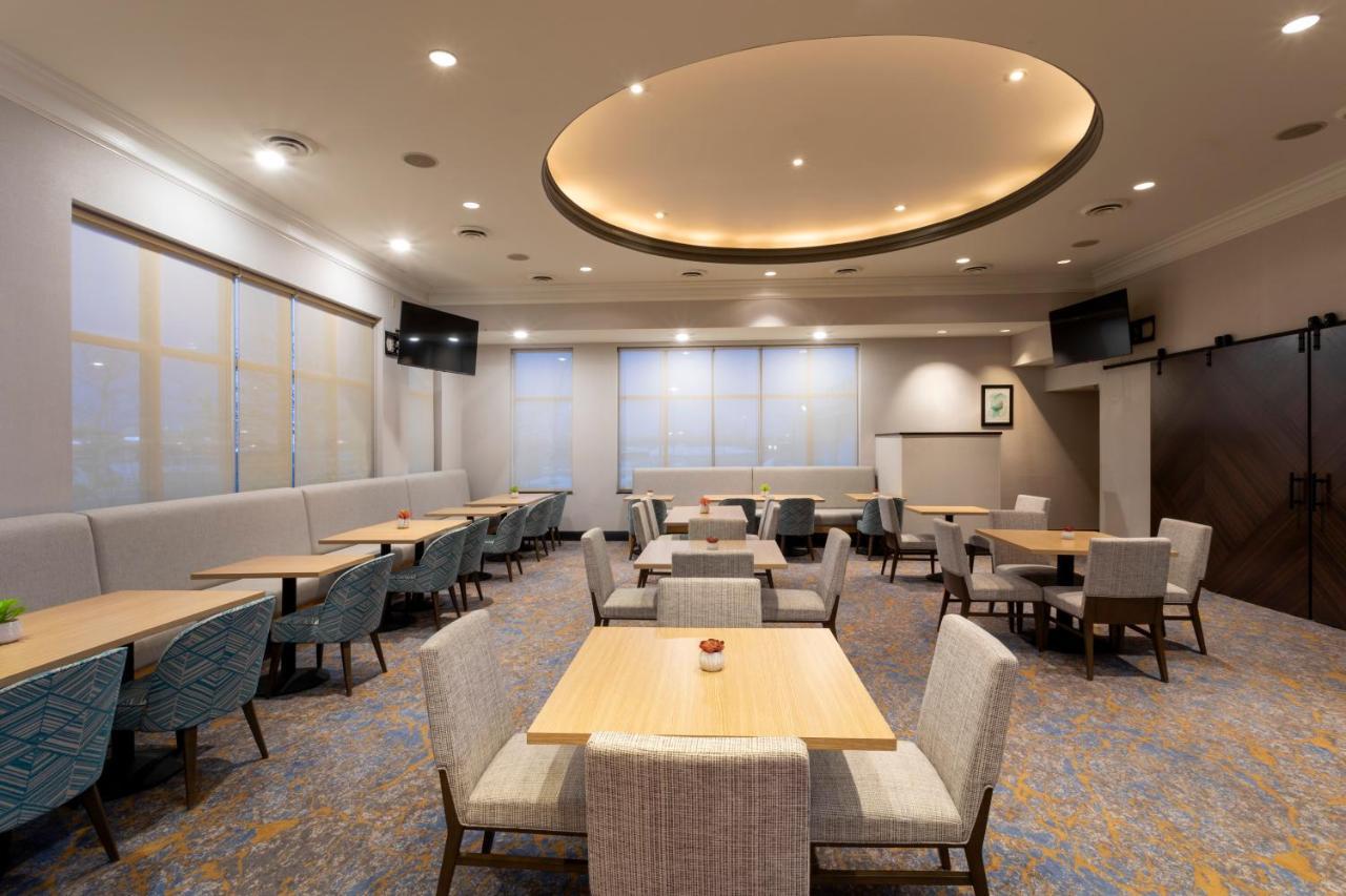 Holiday Inn Hotel & Suites Maple Grove Northwest Minneapolis-Arbor Lakes By Ihg Exterior photo