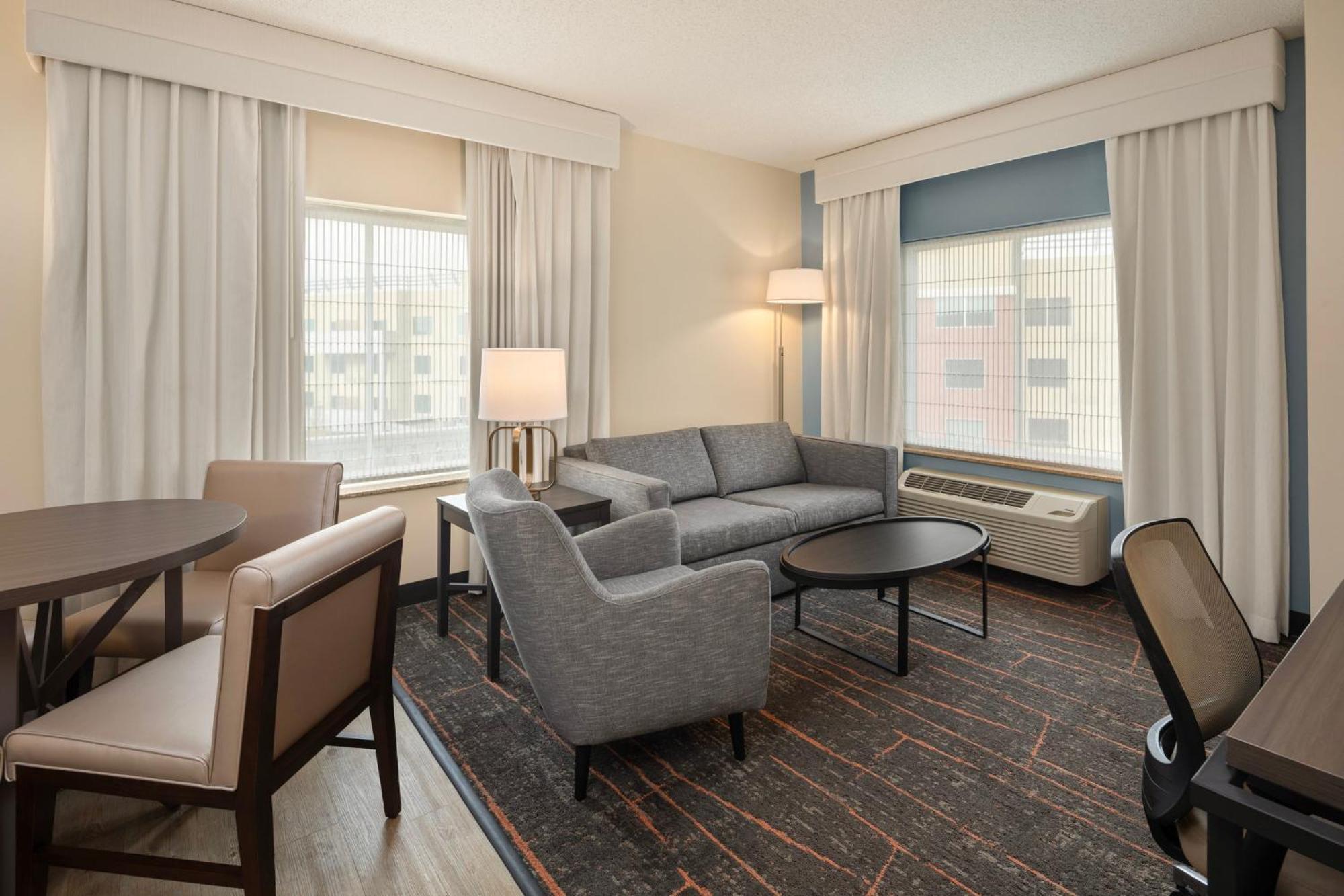 Holiday Inn Hotel & Suites Maple Grove Northwest Minneapolis-Arbor Lakes By Ihg Exterior photo