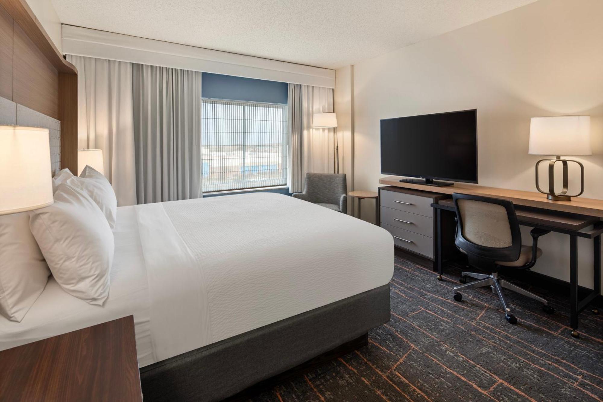 Holiday Inn Hotel & Suites Maple Grove Northwest Minneapolis-Arbor Lakes By Ihg Exterior photo