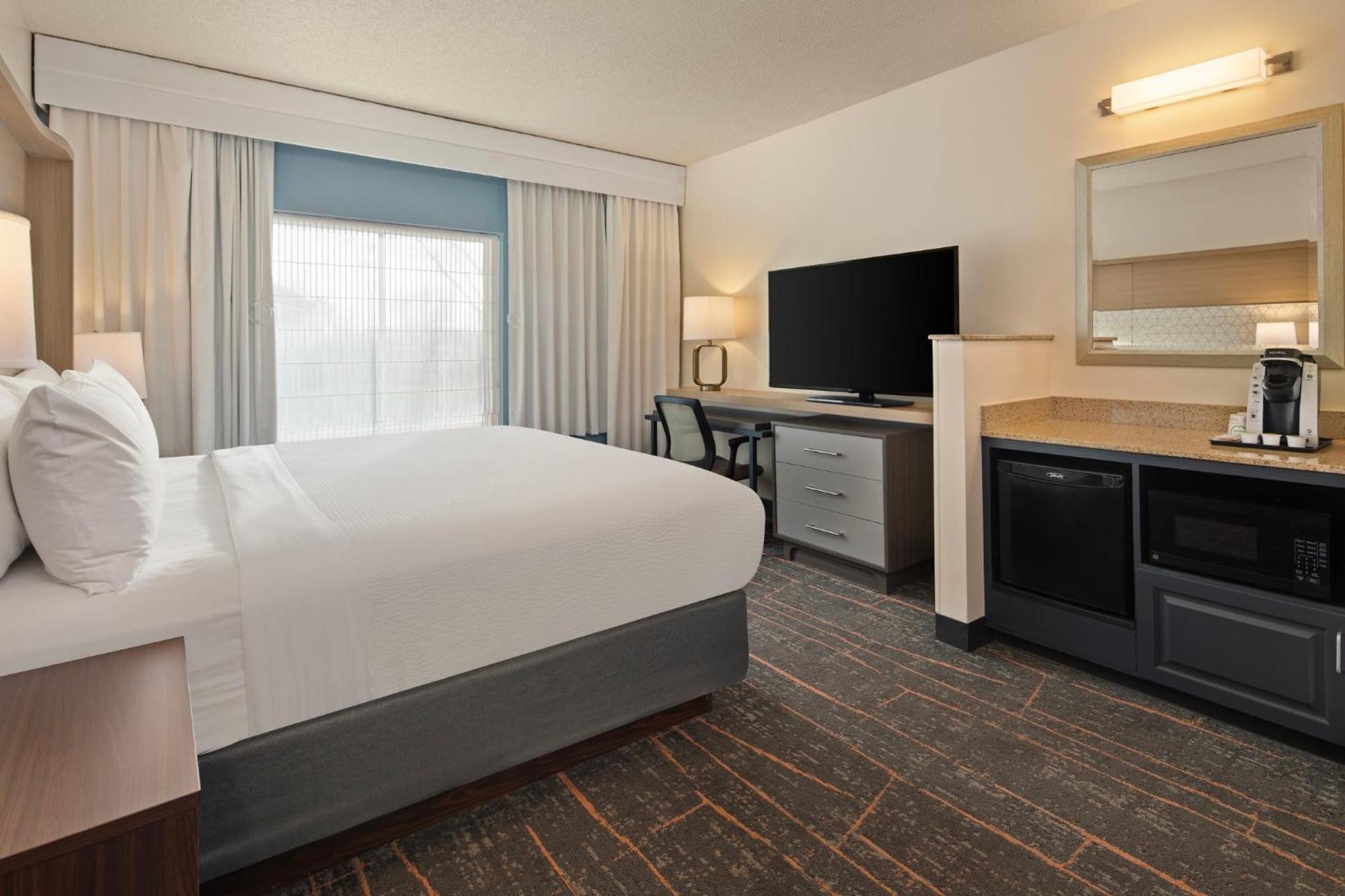 Holiday Inn Hotel & Suites Maple Grove Northwest Minneapolis-Arbor Lakes By Ihg Exterior photo