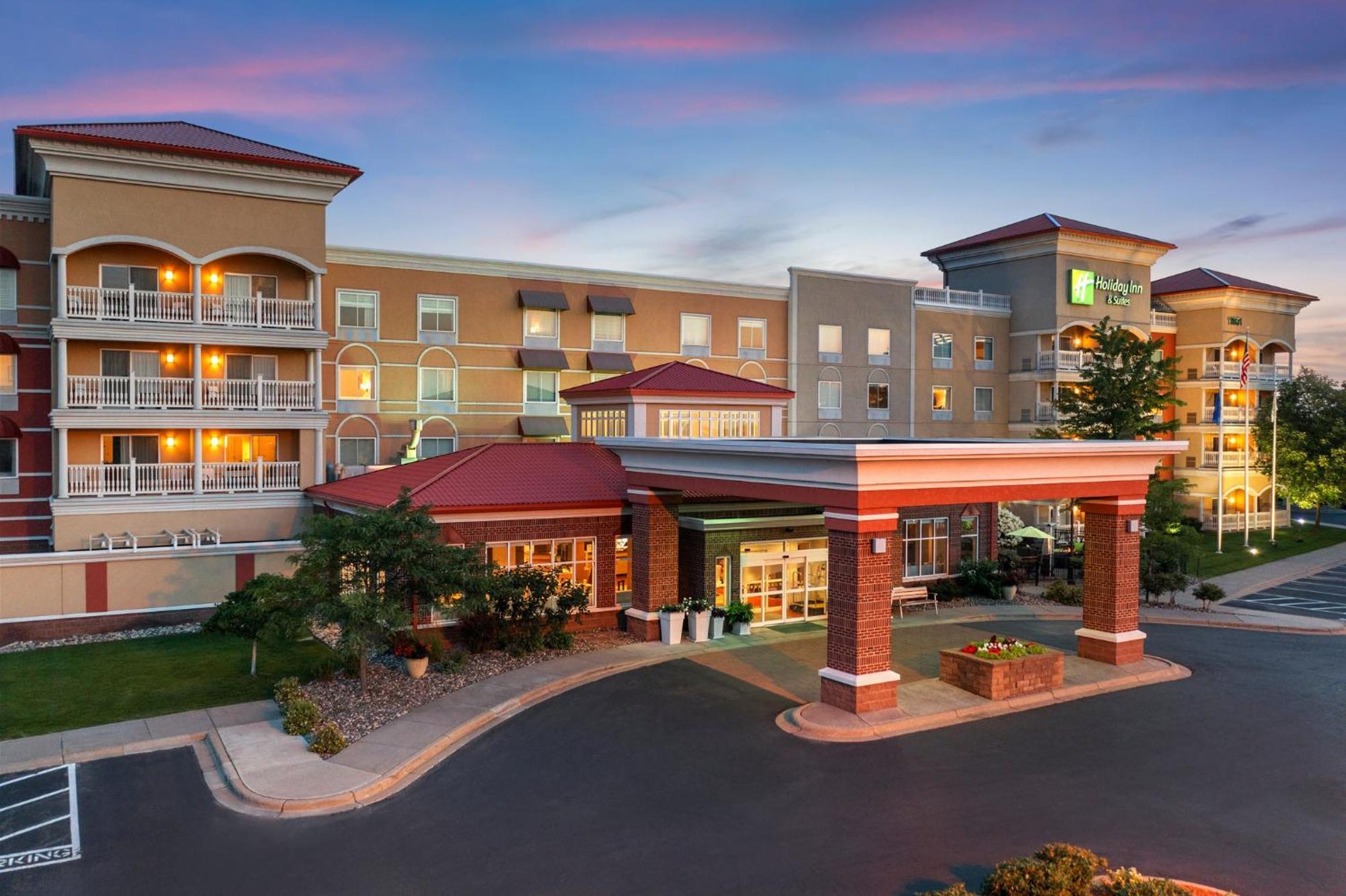 Holiday Inn Hotel & Suites Maple Grove Northwest Minneapolis-Arbor Lakes By Ihg Exterior photo